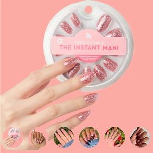 Medium “Pink Glitter” Olive & June Press-On Nails